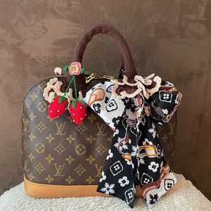 Handmade crochet handle wrap